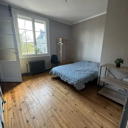 Charmante Petite Maison En Plein Centre-ville *