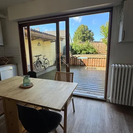 Charmante Petite Maison En Plein Centre-ville Apartment *