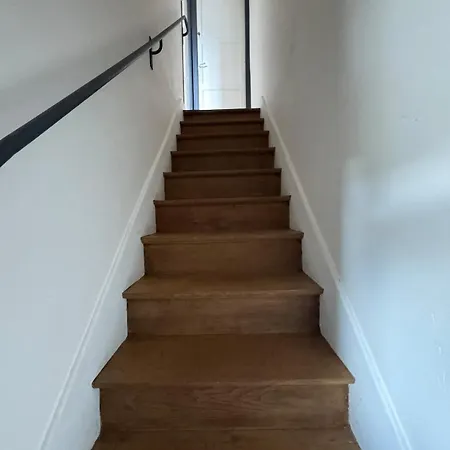 Charmante Petite Maison En Plein Centre-ville *